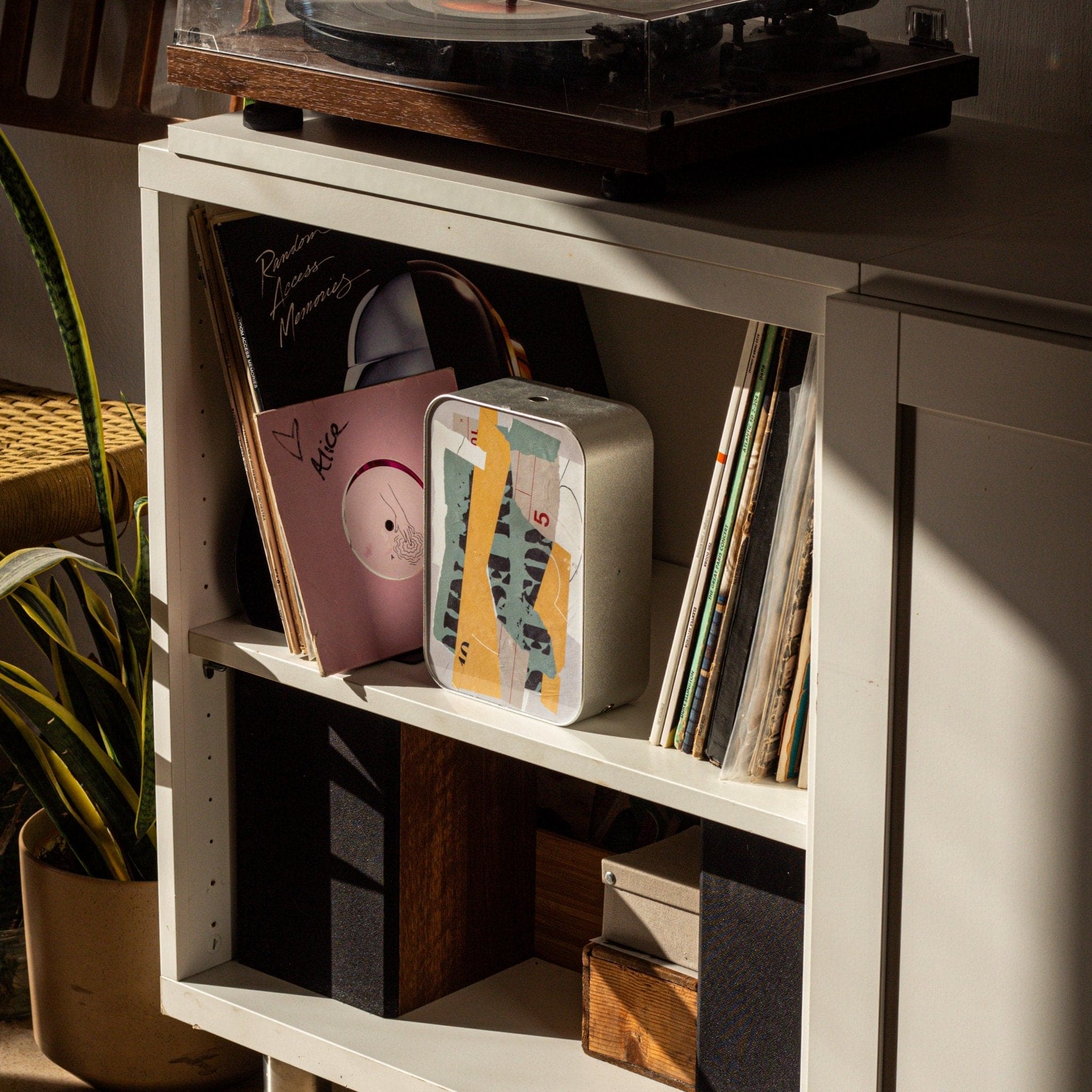 Composition 01 - Street Collector